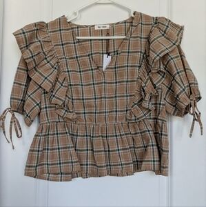 Boutique Day & Moon Neutral Colored Peplum Top NWT W/Neutral Large Leggings